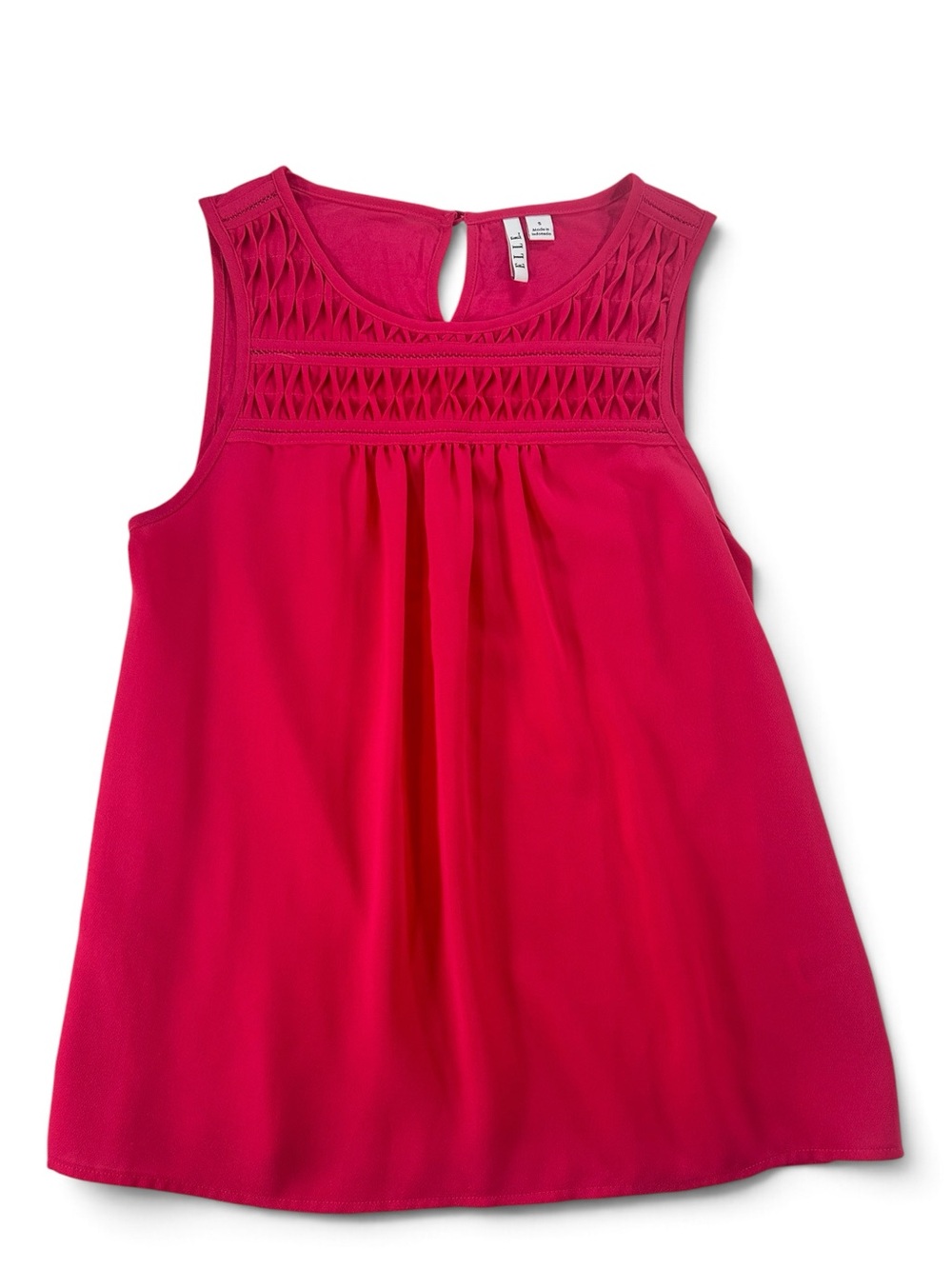 Elle Women’s S Sleeveless Crochet Yoke Tank Top - Fuchsia
